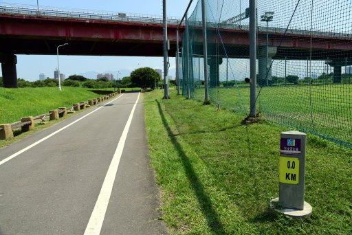 【台北市】古亭蜀葵花海,羅曼蒂克河濱公園婚紗廣場(淡水河右岸