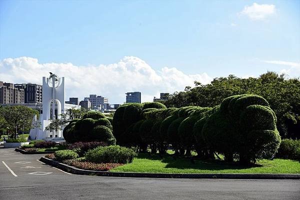 【台北市中山區】新生公園-台北玫瑰園:世界各地品種的玫瑰花,