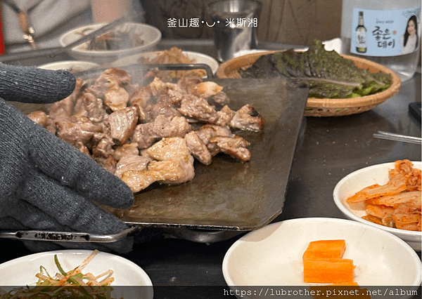 『韓國｜釜山』釜山金海超高ＣＰ烤肉〖金海元祖後豬腿肉김해원조