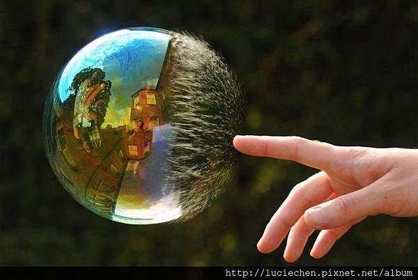 reflection-in-popping-bubble