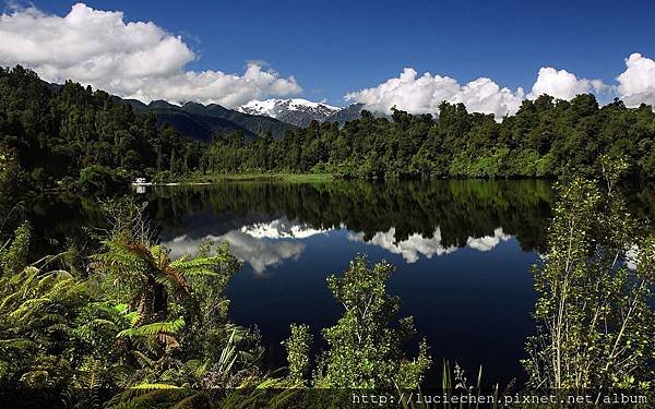 Lake-Mapourika-New-Zealand-Wallpaper-1280x800