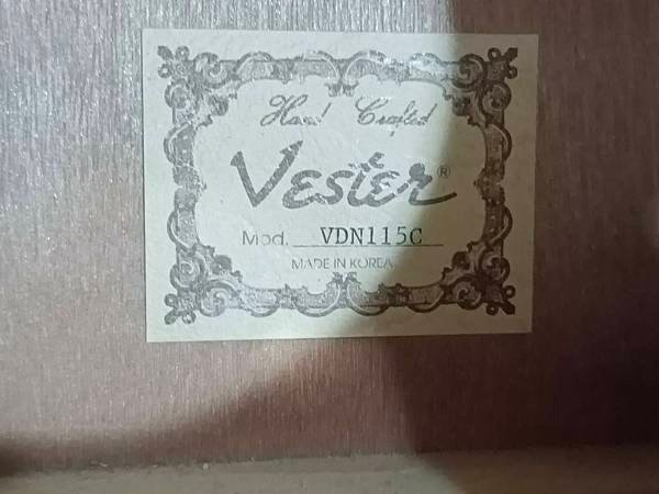 Vester VDN115C 下駒脫膠黏合