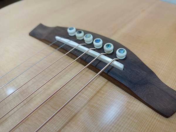 handmade guitar  客製上下弦枕