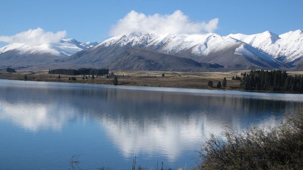 多美的倒影tekapo.JPG