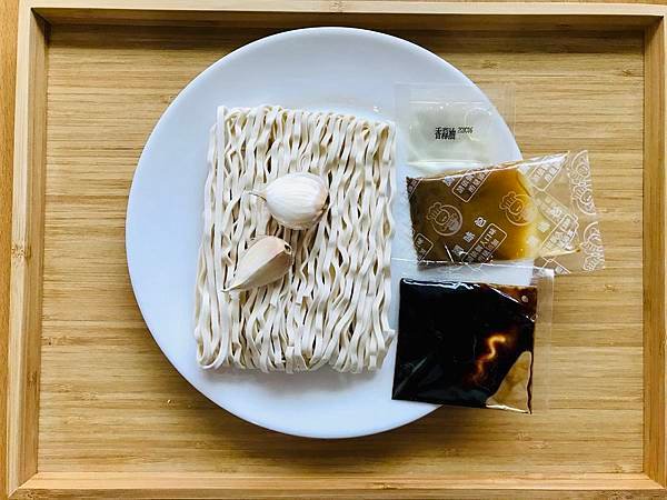 眷村麻醬味與台式香蒜的結合