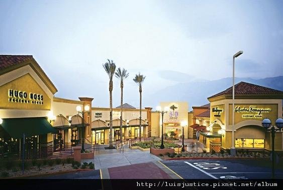 24-沙丘暢貨中心 www_palmspringslife_com.jpg