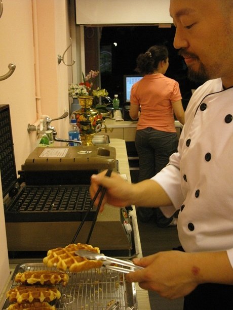 Chef&apos;s Waffle 201009.jpg