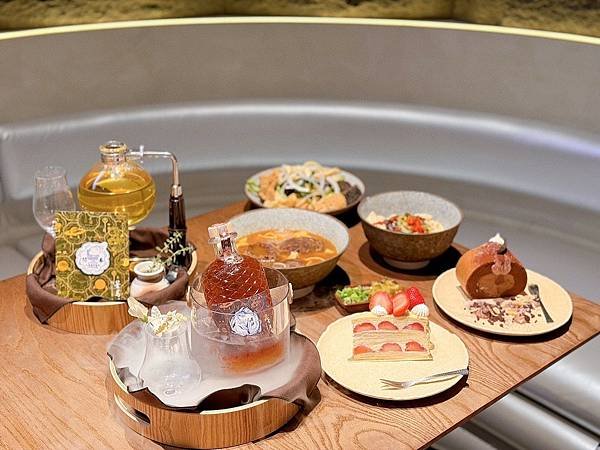 台中南屯美食⎟TEAMARS茶馬司訪山茶店。顛覆對網美店的想