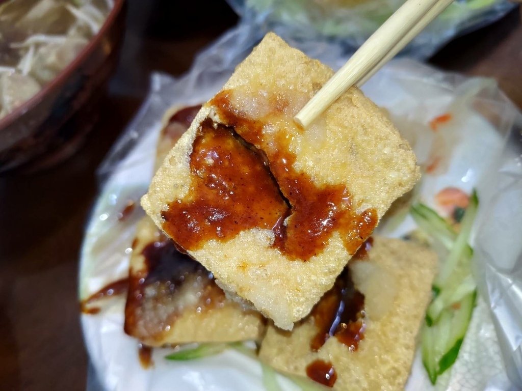 【台中梧棲】梧棲臭豆腐│在地超過30年的深夜食堂~越晚人氣越