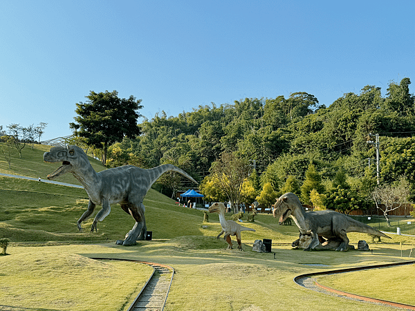 【團購】南投雅薇漫旅行館！親子主題車庫房，溜滑梯房/戲水池房