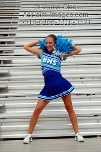 0018-0406-1410-3721_cute_cheerleader_in_blue