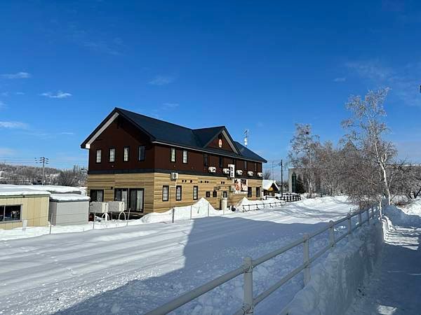 2025寒假F4北海道行 Day4-1：雪國晨景、退房前往旭