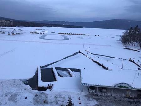 夏天可至富田農場賞薰衣草，秋天賞楓，冬天看雪，北海道旅遊前你