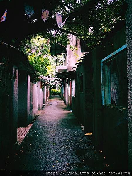A09-019.JPG