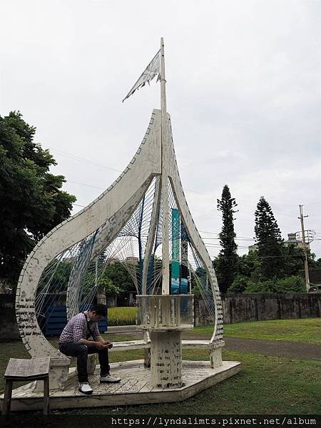 F09-090.JPG