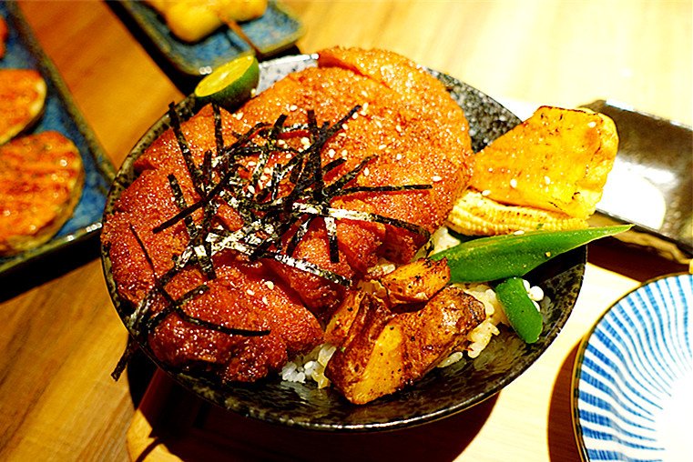 台中百貨美食推薦 - 大河屋 燒肉丼 燒烤