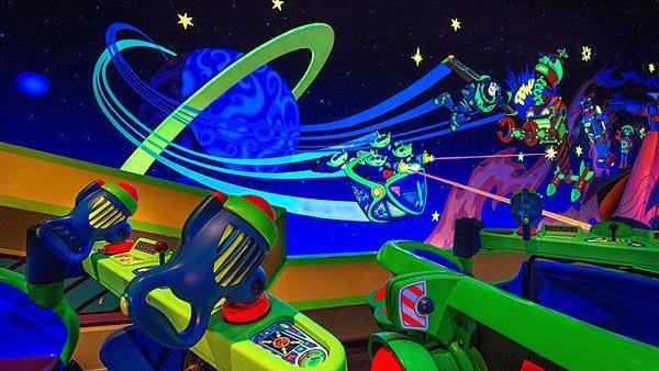 buzz-lightyear-space-ranger-spin-gallery02.jpg