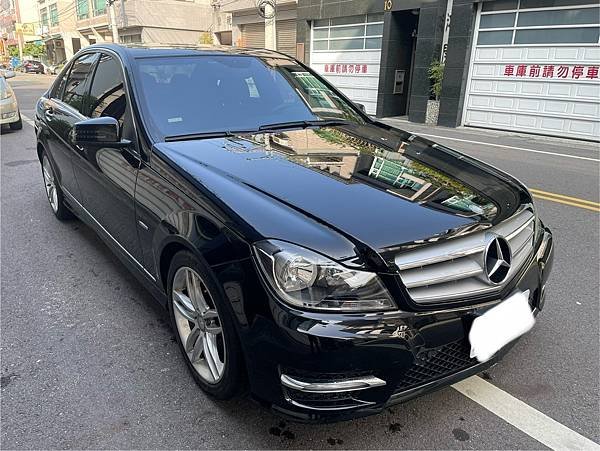 售2012年出廠黑色賓士W204 C250 1.8 AMG 