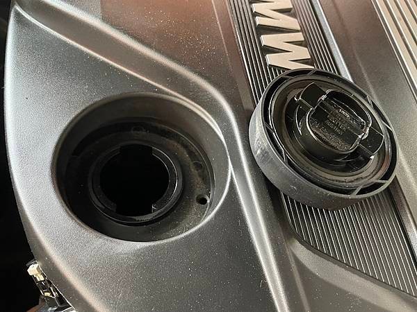 2012年式小改款灰色BMW 柴油E70 X5 xDrive
