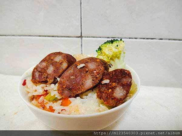 中秋節烤肉來點不一樣的口味~金德老爹的辣椒醬禮盒跟麻辣香腸獨