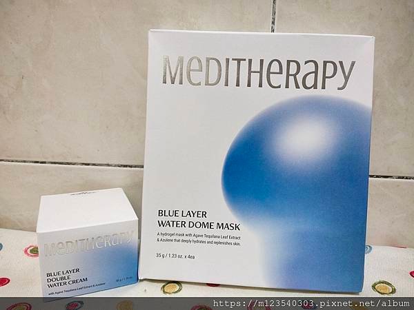 MEDITHERAPY藍水光保濕系列的藍水光保濕果凍凝膠及藍
