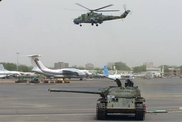 Sudanese_Air_Force_Mil_Mi-24_Onyshchenko-1