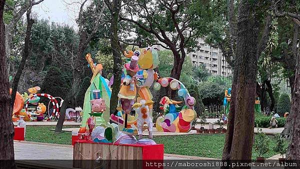 TaiwanLanternFestival-021-何協澤-EugeneHo-何協澤-まぼろし.jpg