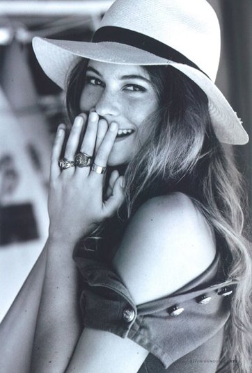 behati-prinsloo7.jpg