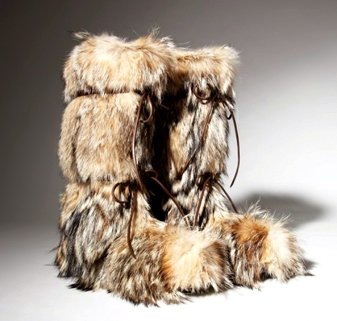 tom_ford_fur_boots.jpg