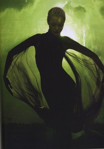 1for Numéro 77 Levitation.jpg