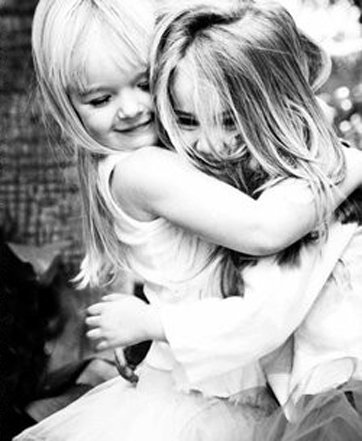 best,friends,hug,little,love,xoxox-e9e2768d5a297602ac41e25ab0d3b17c_h.jpg