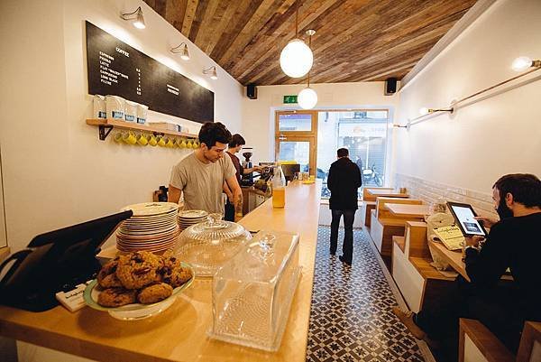 cafe-paris-interieur-holybelly.jpg