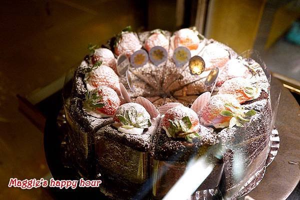 基隆美食【瑪其朵咖啡】基隆在地傳統簡餐。咖啡。甜點。蛋糕。下午茶。焗烤