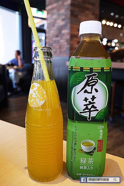 台北內湖美食【伊太郎拉麵內湖店】九州久留米豚骨拉麵。和風炸雞好Juice。帶骨德式香腸好風味。拉麵同品項第二件六折。內湖大潤發拉麵。九州拉麵。日本拉麵.jpg