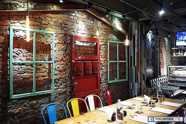 台北美食【黑熊愛跳舞Moon Bear Loves Dancing】台魂新美式餐廳。六張犂餐酒館。六張犁新美式餐廳推薦