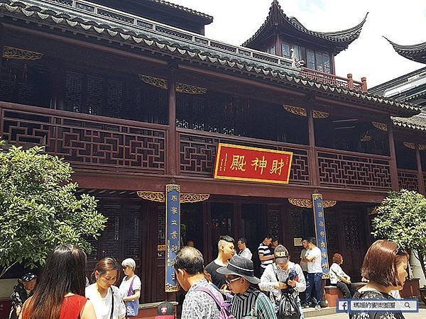 ◆上海自由行【豫園-上海城隍廟】古色古香的街道巡禮。南翔饅頭店蟹黃灌湯包