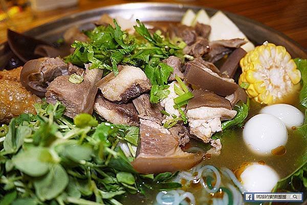 蘆洲羊肉爐推薦【山羊城全羊館羊肉爐蘆洲三民店】冬令進補少不了羊肉爐。捷運蘆洲站美食