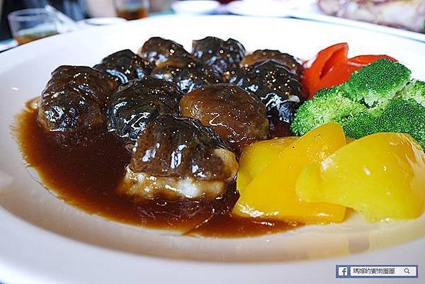 新莊美食【大囍臨門花園海鮮會館】新莊婚宴會館。捷運泰山站中式料理。春酒尾牙年菜預定中