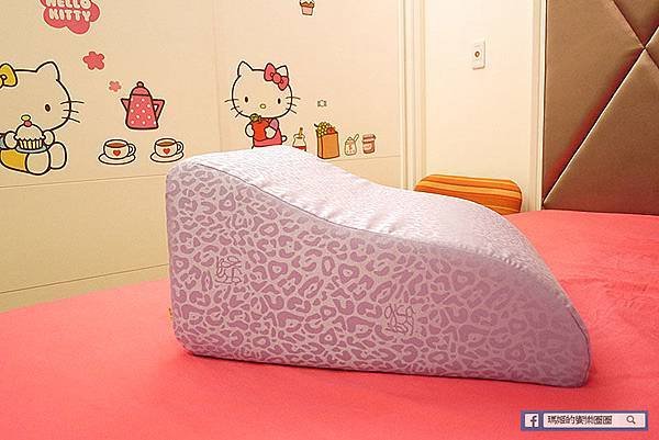 居家好物【格蕾莎抬腿枕】解放腿部壓力！多功能舒適抬腿枕～新色上市浪漫紫滕豹紋款