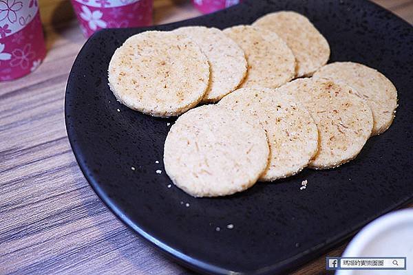 成功國宅美食【太ONE牛肉麵/少小白頂級豆奶】台北牛肉麵推薦/科技大樓美食