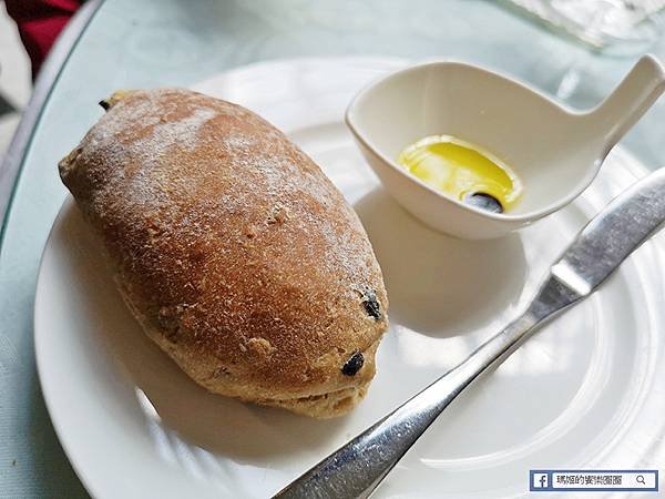 南投清境美食【老英格蘭莊園】德國豬腳、燉羊膝、飲料無限暢飲/午餐/下午茶/晚餐