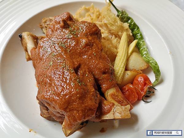 南投清境美食【老英格蘭莊園】德國豬腳、燉羊膝、飲料無限暢飲/午餐/下午茶/晚餐