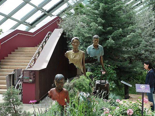 IMG_014旅行家庭(La Famille de voyageurs).jpg