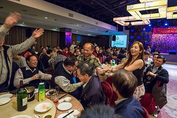 漢鐘精機尾牙魔術表演、熱舞表演、三人樂團、活動主持、川劇變臉