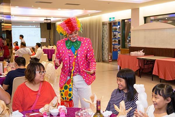 孟學＆秀玲魔幻婚禮小丑迎賓、魔術表演、川劇變臉