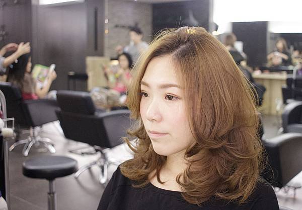 www.facebook.com/Magic-salon-魔髮小隆-933067986736760/?ref=hl