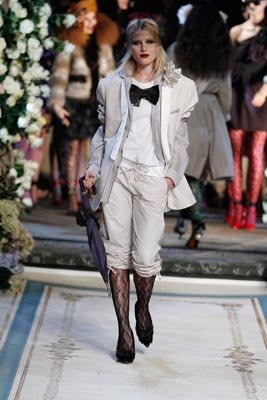 LANVIN X H&amp;M FASHION SHOW:Dree Hemingway