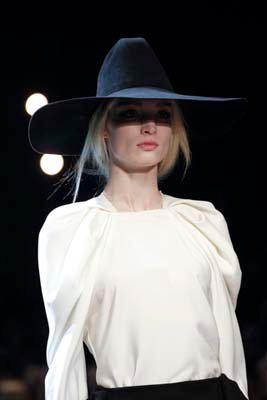 Lanvin F/W 2011 - Melissa Tammerijn