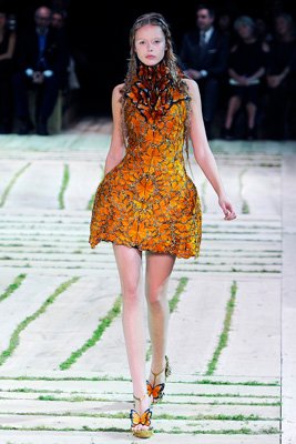 Alexander McQueen S/S 2011 : Frida Gustavsson