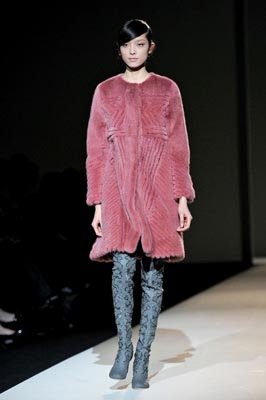 Alberta Ferretti F/W 2011 - Fei Fei Sun
